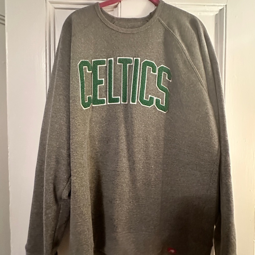 GO CELTICS!!  Grey Crewneck Sweater with Celtics Graphic!